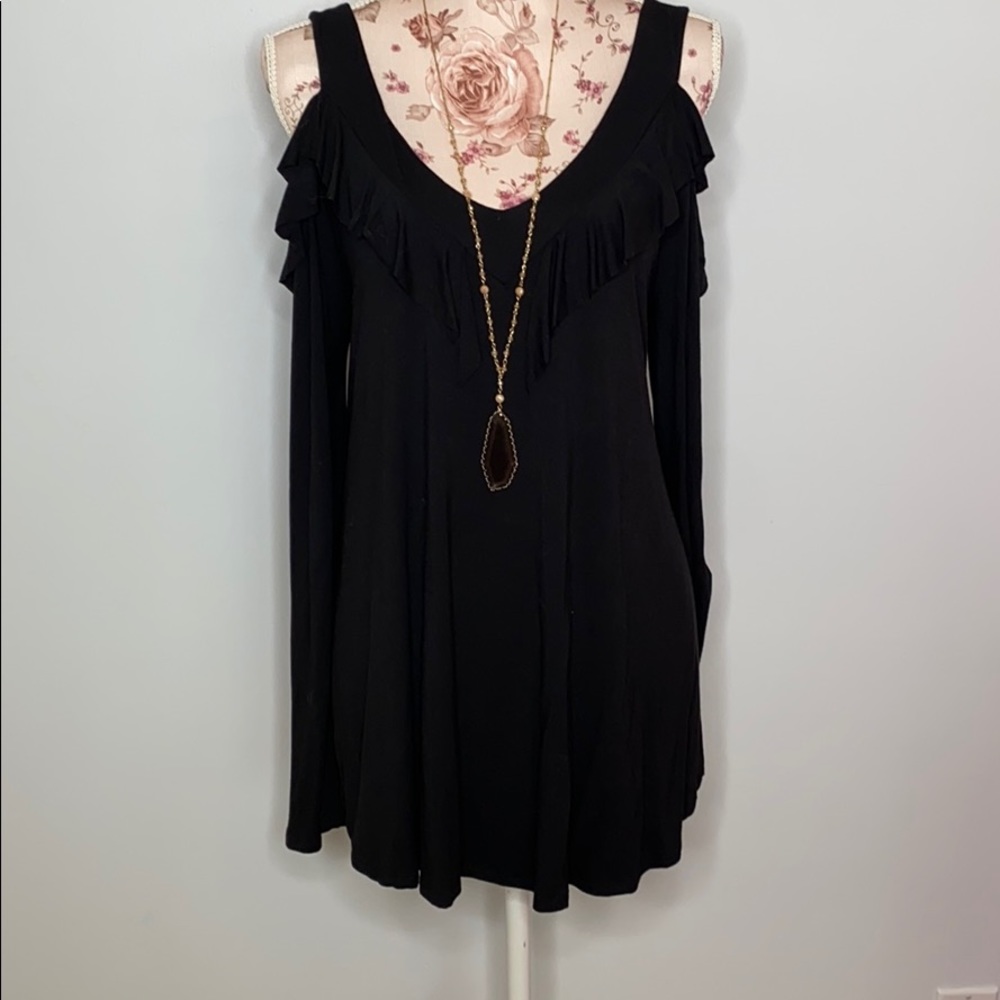 NWT off the shoulder blouse in black